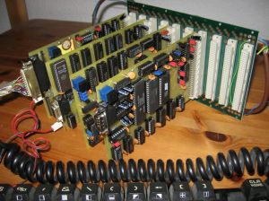 The uncovered backplane and boards