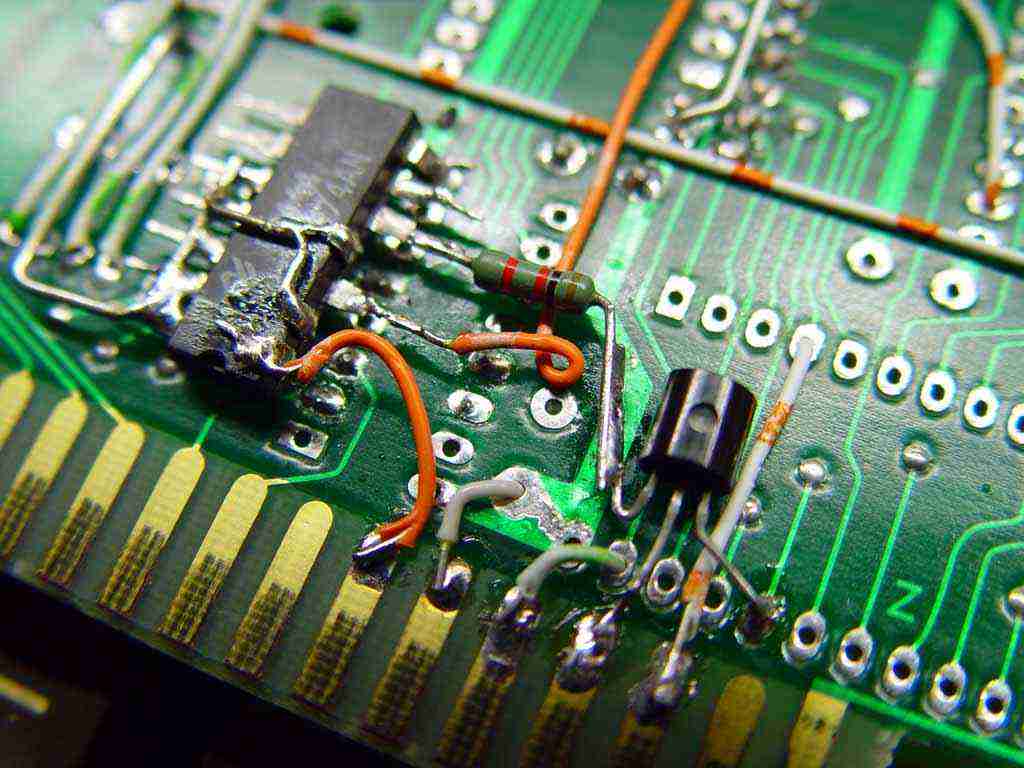 Not pretty but functional. This
latch can be cleared by software